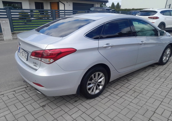 Hyundai i40 cena 19900 przebieg: 333000, rok produkcji 2015 z Elbląg małe 79